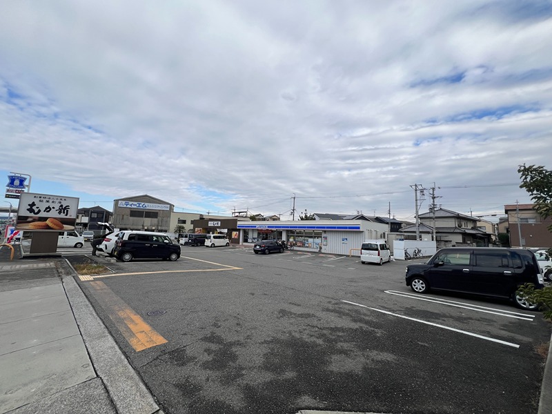 コンビニ　ローソン 堺大野芝店（コンビニ）まで554m