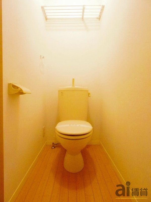 トイレ　※同仕様写真