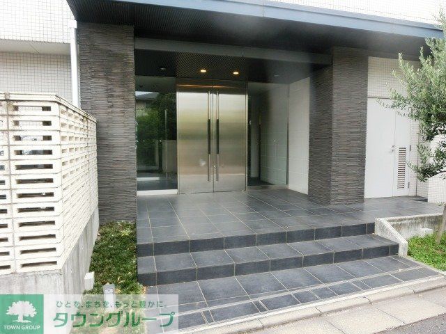 エントランス　部屋探しは株式会社　タウンハウジング　までお気軽にお問合せ…