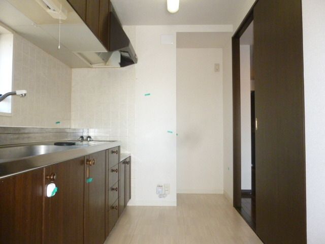 キッチン　いずみ中央駅近で安心のオートロック付3ＬＤＫマンション