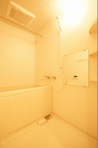 バス・シャワールーム　バスルーム