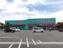 ドラックストア　（株）コスモス薬品／ディスカウントドラッグコスモス松江店（ドラッグストア）まで327m