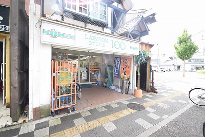 スーパー　ローソンストア100 千本北大路店（スーパー）まで373m