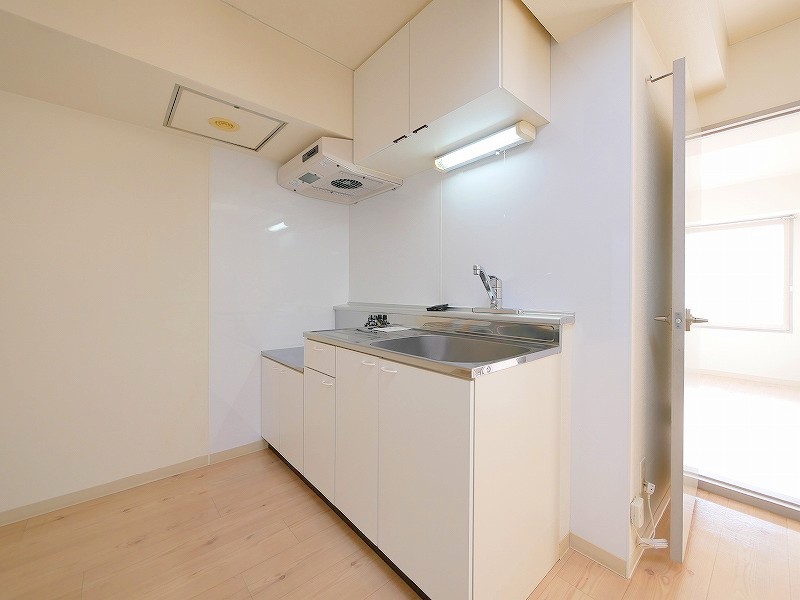 キッチン　※別号室参考写真