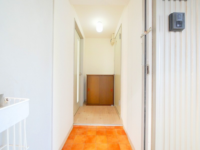 玄関　※別号室参考写真