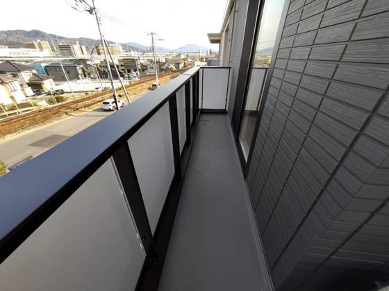 バルコニー　※掲載写真は同マンション別部屋参考写真となります