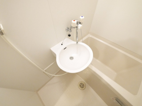 洗面設備　広い洗面スペース