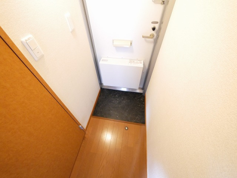 玄関　シンプルで使いやすい玄関です