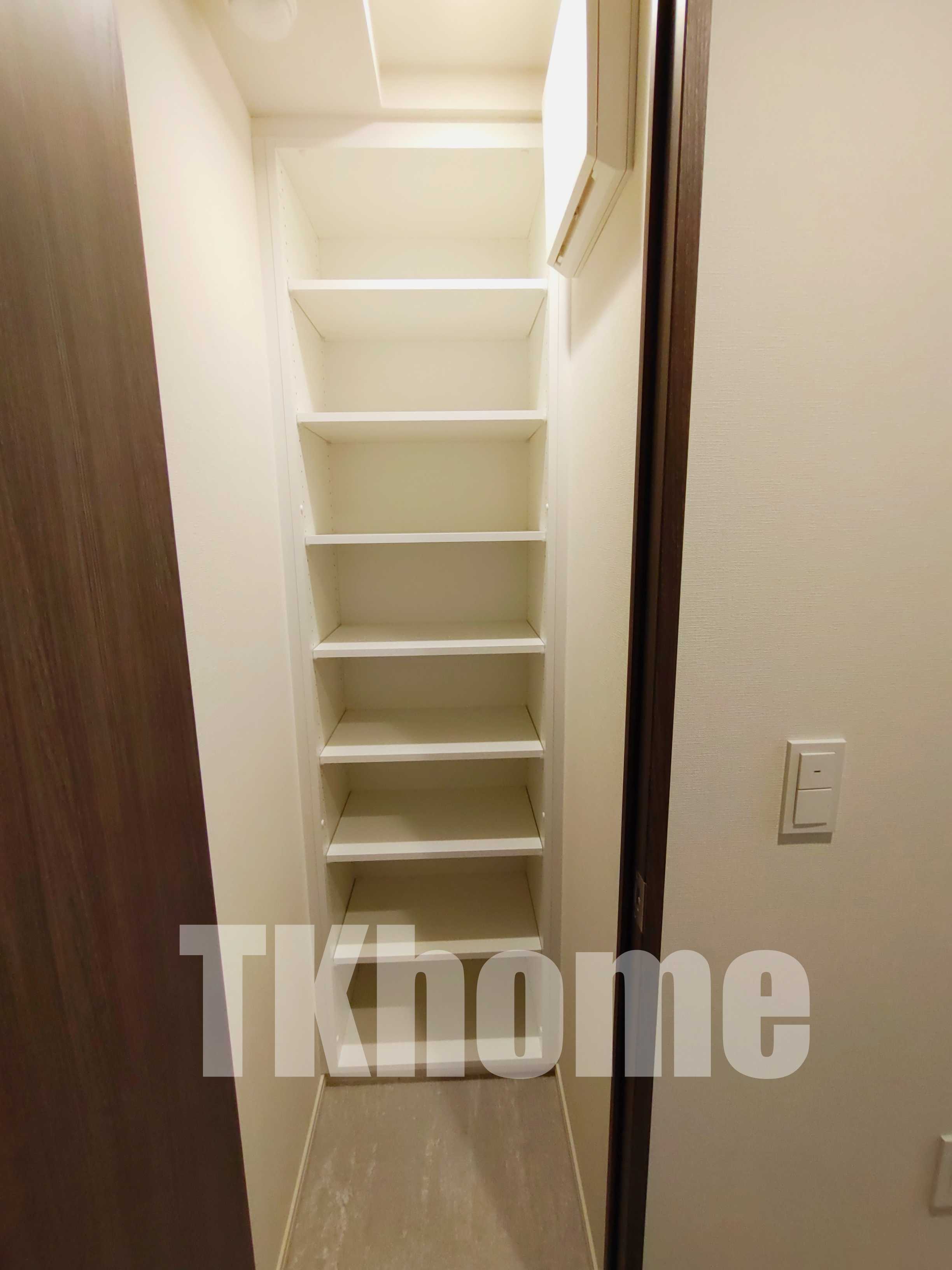 玄関　シューズインクローク