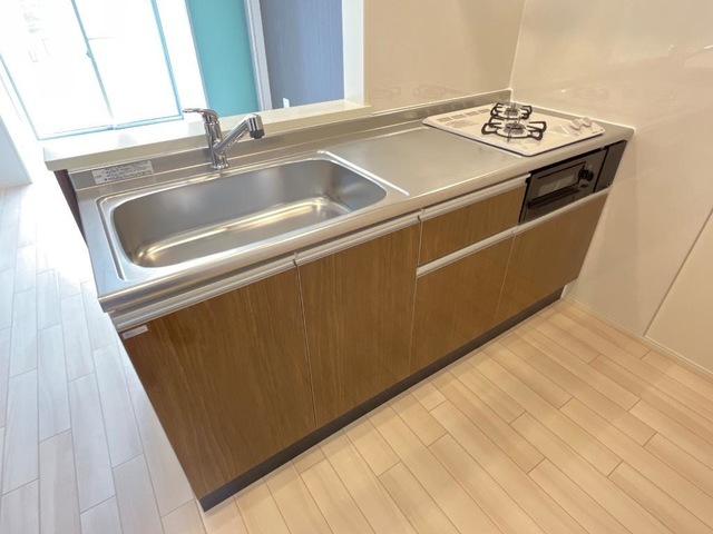 キッチン　※新築のためイメージ写真です。建具等の色・仕様は相違ございま