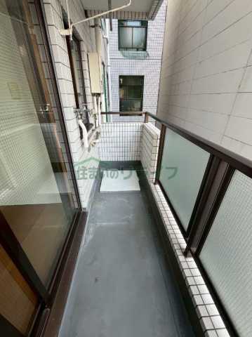 バルコニー　同間取り、他部屋写真となります。