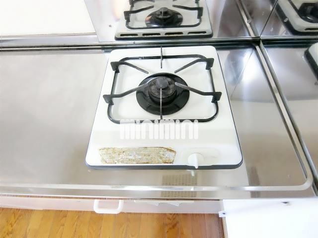 その他　ガスコンロが付いています。