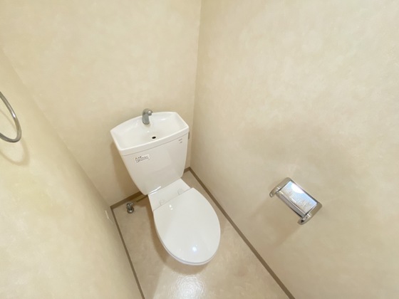 トイレ　※別部屋の写真です