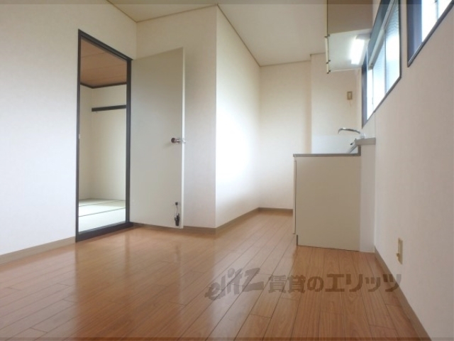 居室・リビング　リビング