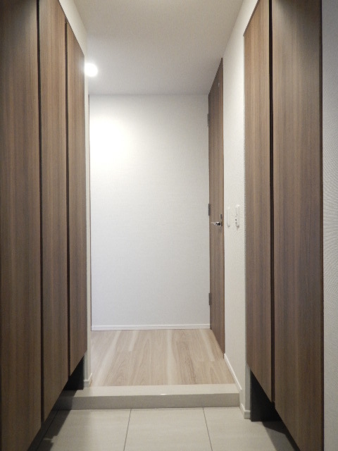 玄関　収納もある玄関です