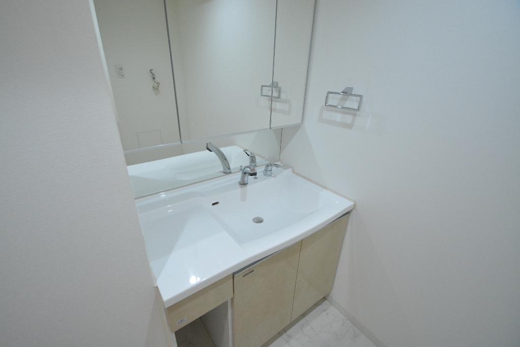 洗面設備　洗髪洗面化粧台