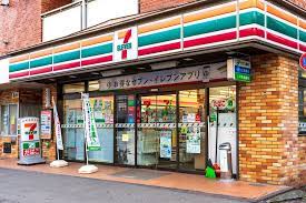 コンビニ　セブンイレブン南5条店（コンビニ）まで336m