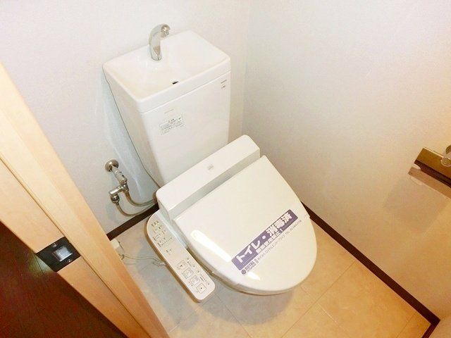 トイレ　★温水洗浄便座つき★