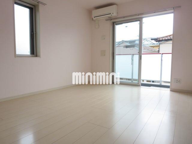 居室・リビング　明るいお部屋です