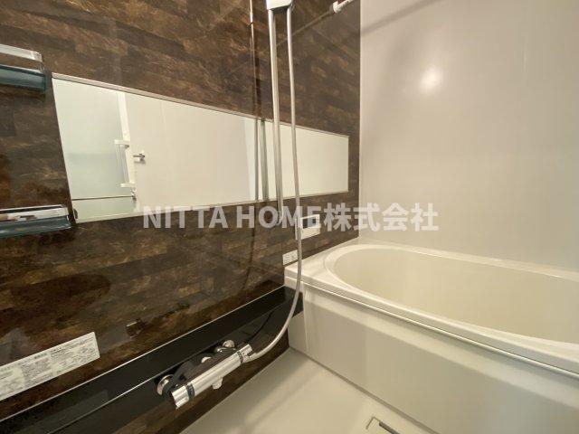 バス・シャワールーム　追い焚き・浴室乾燥機付き♪