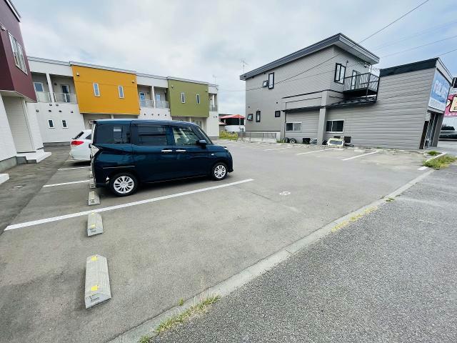 駐車場　駐車場