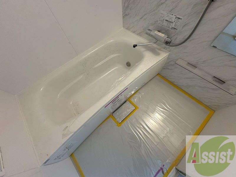 バス・シャワールーム　お風呂になります。一日の疲れを癒してくださいね。