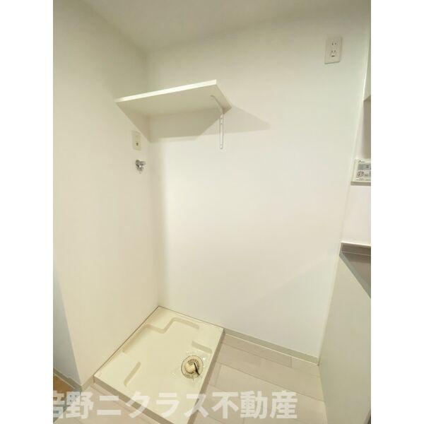 その他　内装は別部屋の参考写真です。