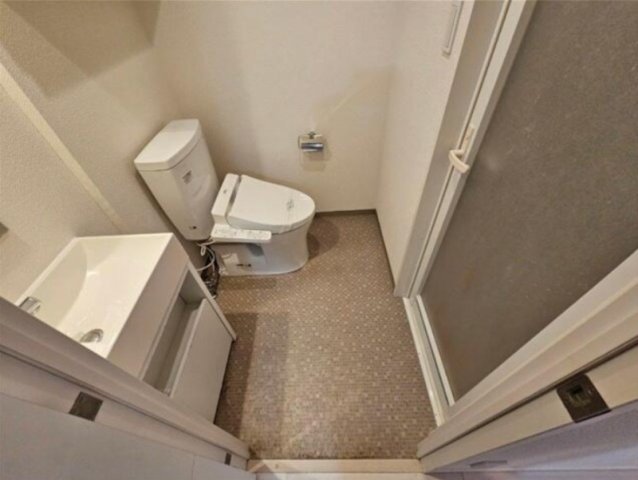 トイレ　別部屋参考写真になります