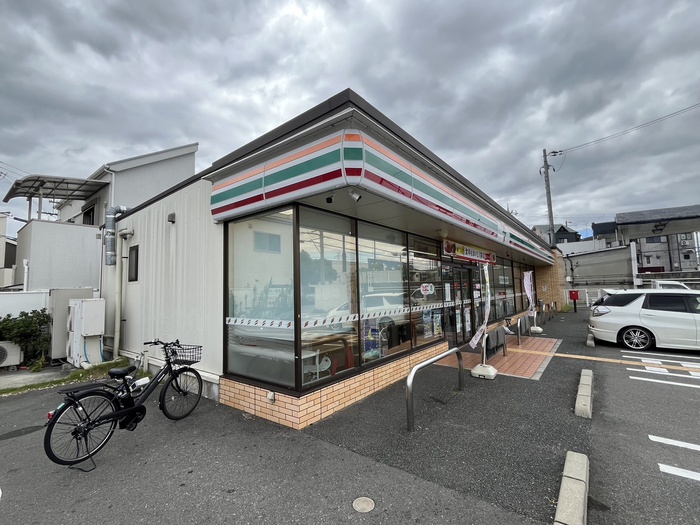 コンビニ　セブンイレブン枚方野村中町店（コンビニ）まで417m
