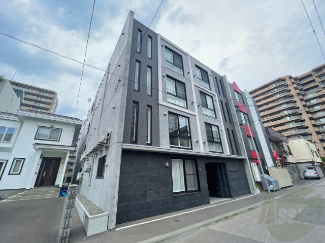 建物外観　札幌市中央区北６条西「グランドサクセス北６条」