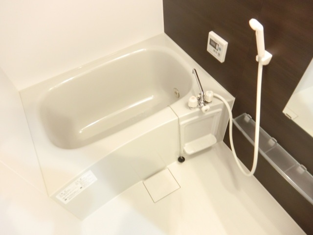 バス・シャワールーム　追い焚き浴室乾燥機付バスルーム