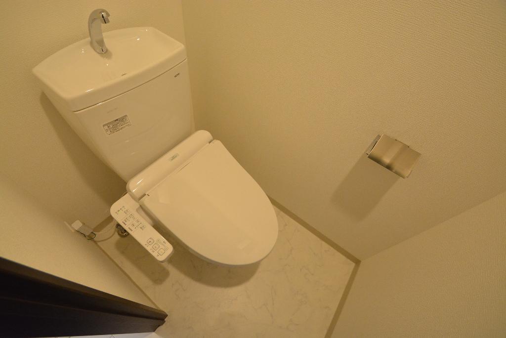 トイレ　シャワー付トイレ