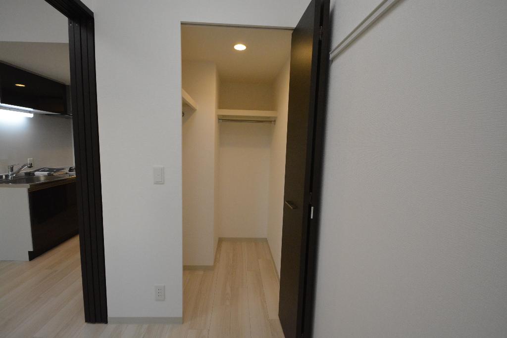 収納　ウォークインクローゼット