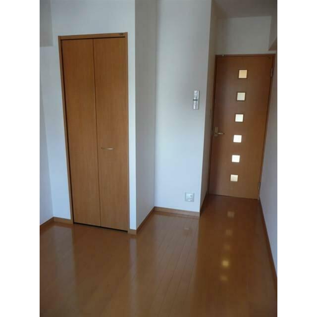 その他部屋・スペース　洋室６帖・収納スペース有り