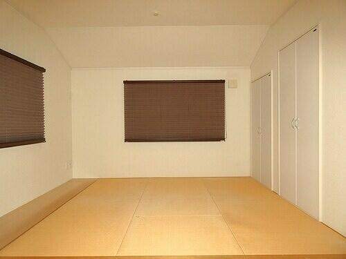 収納　クローゼット付き