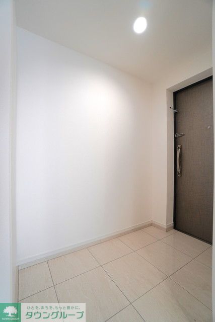 玄関　※写真は同タイプ住戸です。