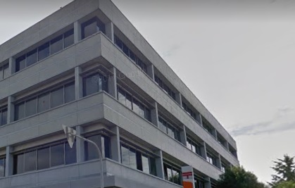 郵便局　堺中郵便局（郵便局）まで445m