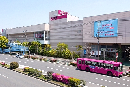 ショッピングセンター　イオン東雲ショッピングセンター（ショッピングセンター）まで700m