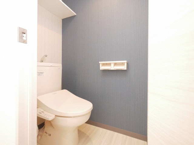トイレ　快適なウォシュレット付きです♪
