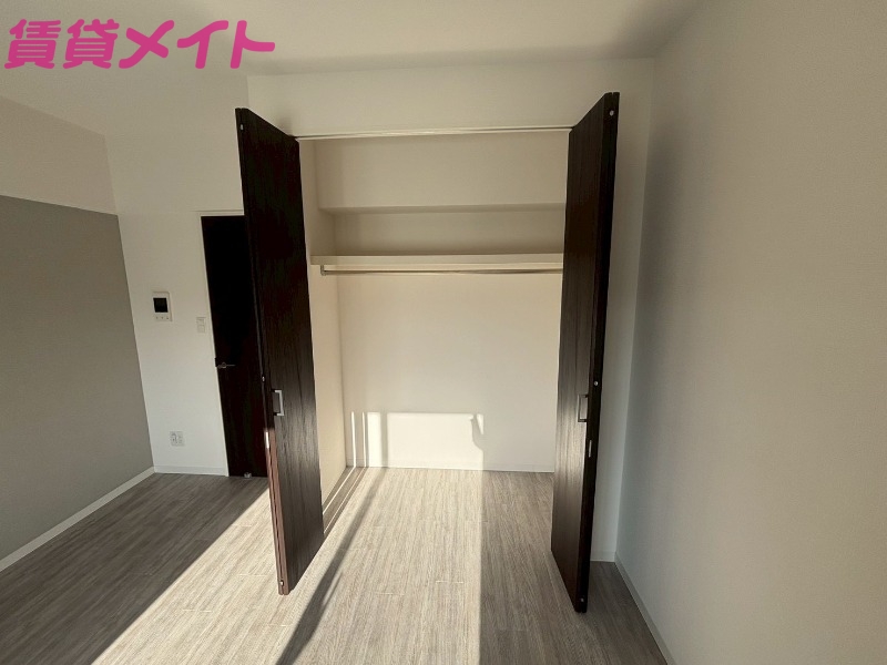 収納　同型参考写真