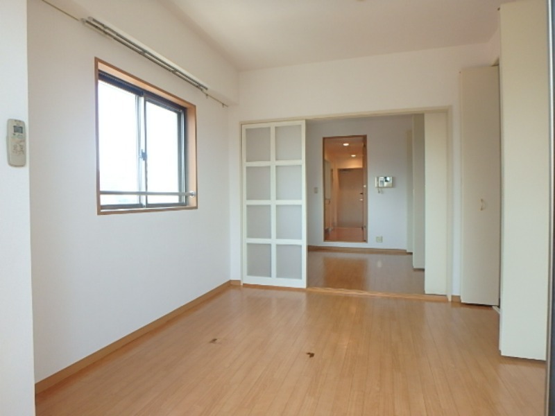 居室・リビング　図面と現状に相違がある場合には現状を優先