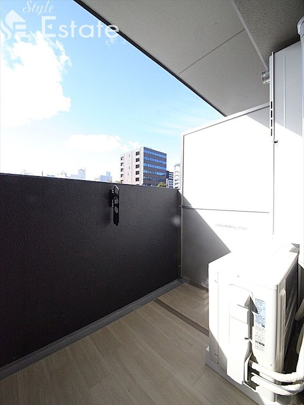 バルコニー　バルコニー