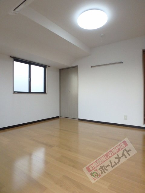 その他　広々としたお部屋で、家具のレイアウトが楽しみです♪