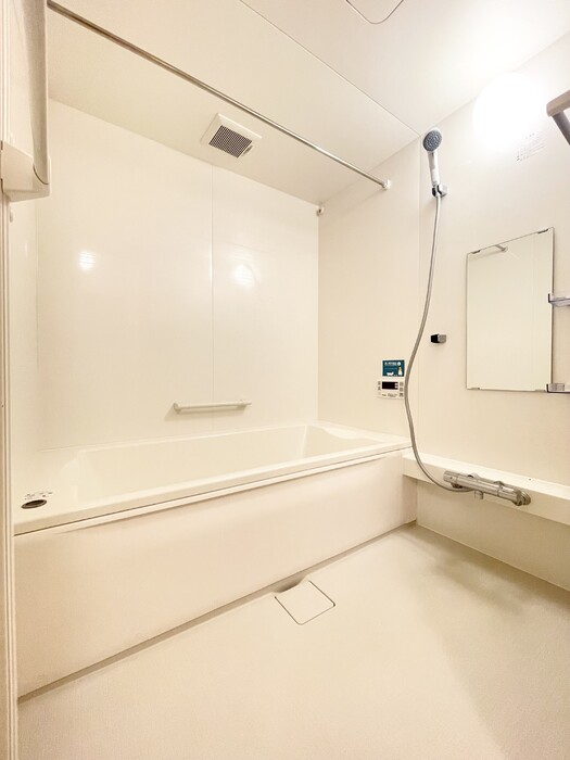 バス・シャワールーム　一坪風呂