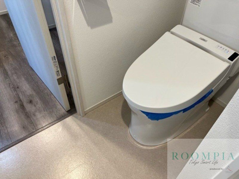 トイレ　※同タイプの別のお部屋です。