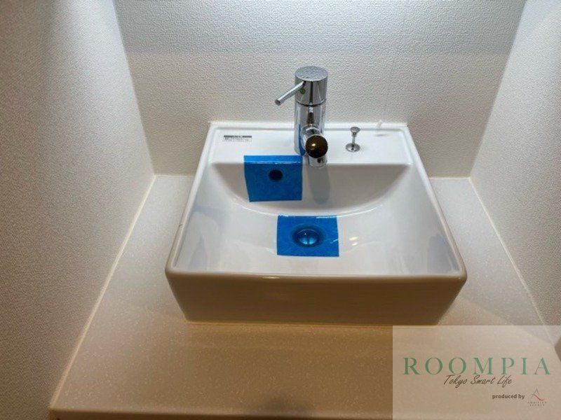 洗面設備　※同タイプの別のお部屋です。