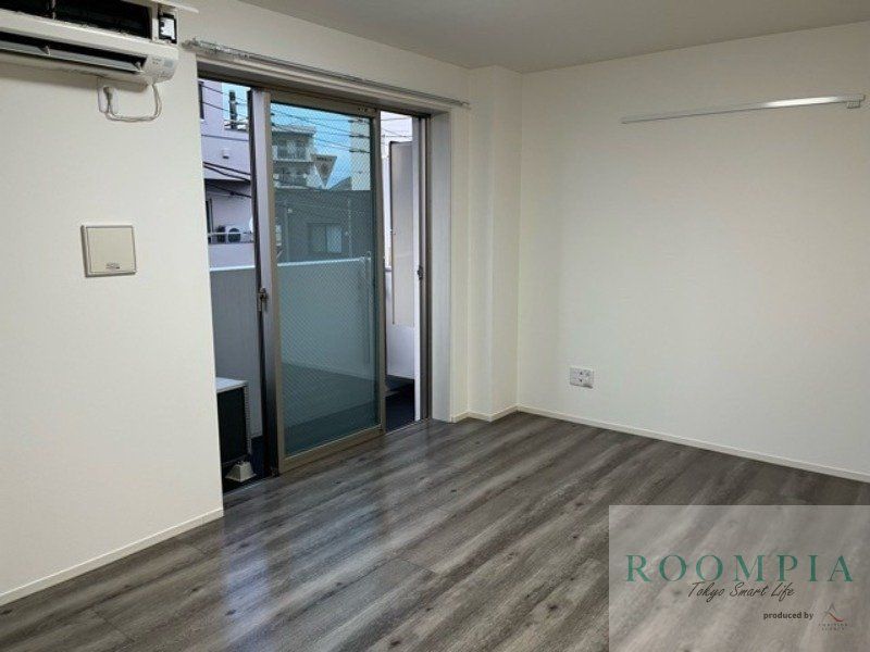 居室・リビング　※同タイプの別のお部屋です。