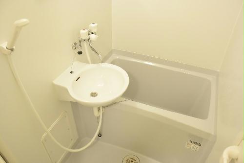 バス・シャワールーム　一日の疲れを癒せます!!