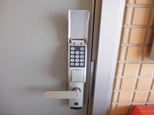 セキュリティ　玄関デジタルキー
