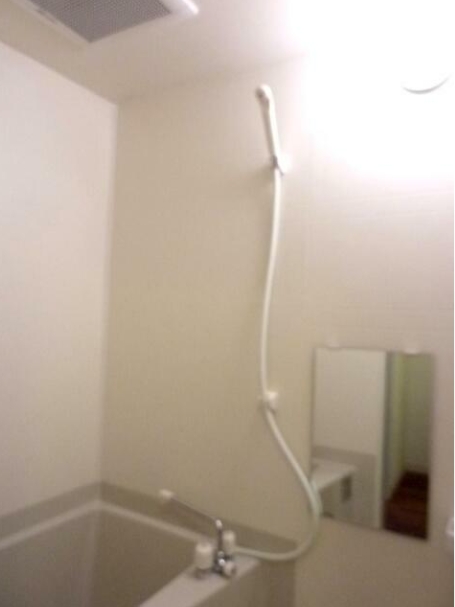 バス・シャワールーム　お風呂です